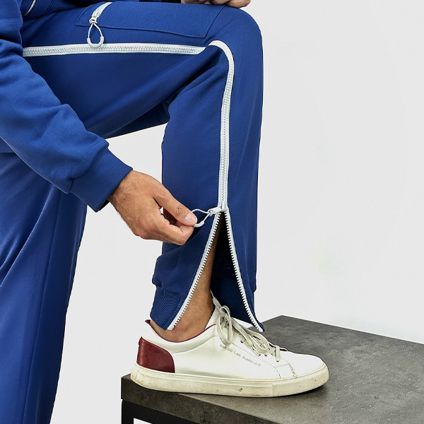 Адаптивний чоловічий костюм (світшот + штани) на блискавках PLUS PLUS (синій) 8