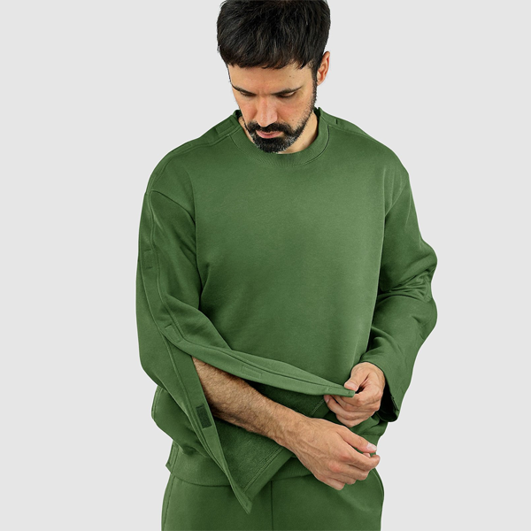 Адаптивный мужской костюм (свитшот + штаны) на липучках PLUS PLUS (хаки) 3