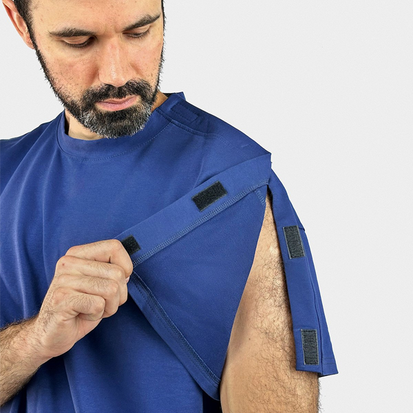 Адаптивний чоловічий костюм (футболка + штани) на липучках PLUS PLUS (синій) 2