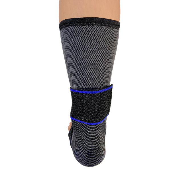 Бандаж для гомілковостопного суглоба компресійний Toros-Group, Тип 409-Н (чорно-синій) 2 Toros Бандаж для гомілковостопного суглоба компресійний Toros-Group, Тип 409-Н (чорно-синій) 2