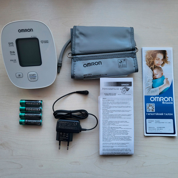 Автоматический тонометр на плечо OMRON М1 Basic HEM-7121J-AF с адаптером (размер манжеты 22-32 см) 3