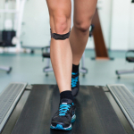 Бандаж на коліно з фіксацією надколінника універсальний Toros-Group, Тип 519 (чорний) 3