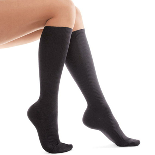 Гольфы компрессионные антиварикозные Unisex Skinlife с компрессией 18-21 мм рт. ст. Tiana, 140 DEN, Тип 950 (черный) 3