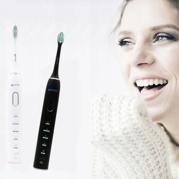Электрическая звуковая зубная щетка Oromed Oro-Brush (белый) 6 Toros Электрическая звуковая зубная щетка Oromed Oro-Brush (белый) 6